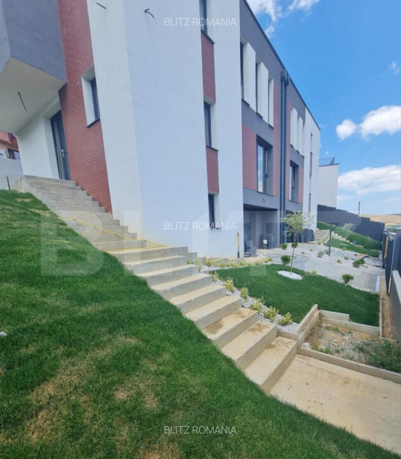 Casa de vanzare, cu 5 camere, 200 mp utili, 245 mp de teren, - 3