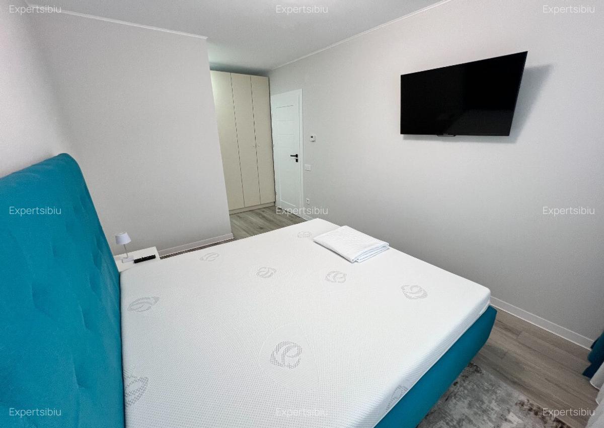 Inchiriere casa 4 camere decomandate ?elimbar, str. Triajului - 32