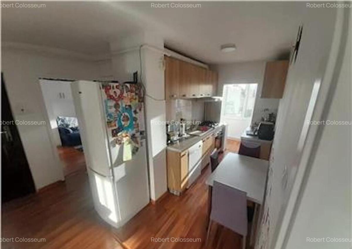 Apartament cu 2 camere, decomandat - zona Stupini - 6