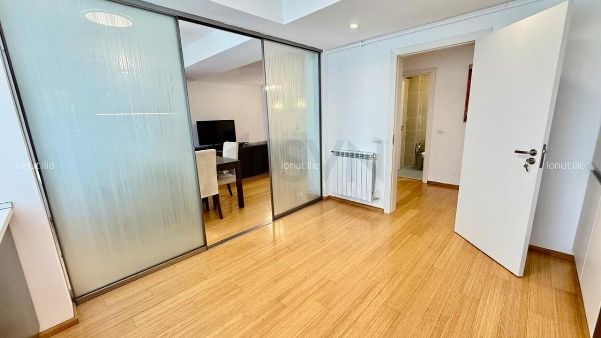 Apartament cu 4 camere decomandat în Pipera - 15