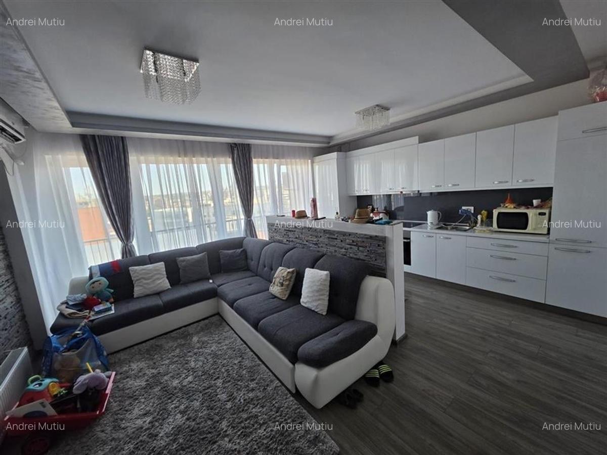 Apartament cu 3 camere decomandat în Central - 1