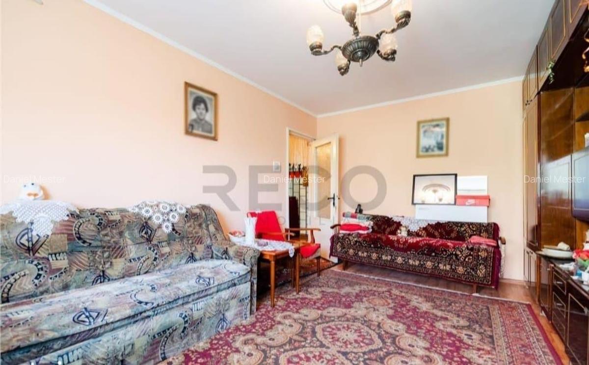 Apartament cu 3 camere decomandat în Rogerius - 1