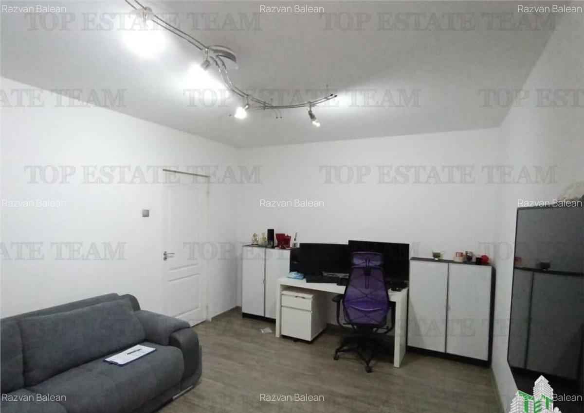 Apartament frumos intr-un bloc reabilitat, cu 3 camere si ba - 2