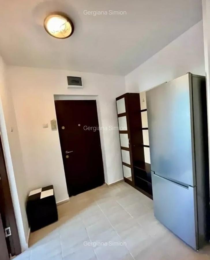 Apartament cu 3 camere semidecomandat, mobilat în Pajura - 10
