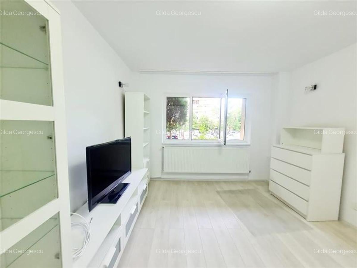 Apartament decomandat, suprafata generoasa, cu boxa si loc de parcare, Racadau - 4