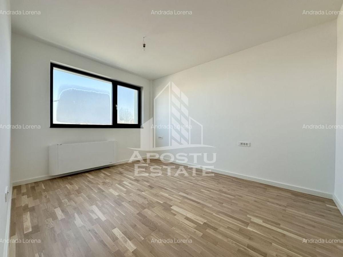 Apartament cu 3 camere semidecomandat în Aradului - 4