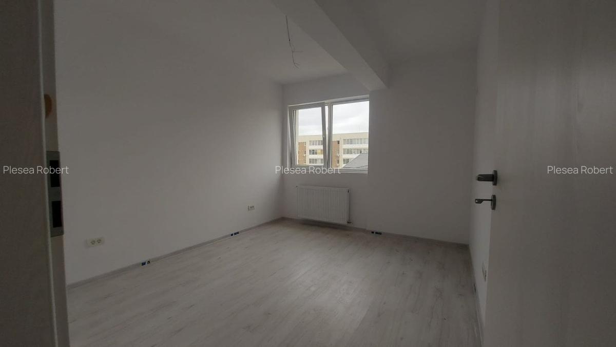 Apartament cu 2 camere semidecomandat în Apărătorii Patriei - 3