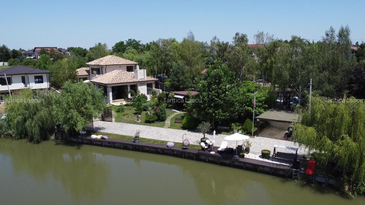 Imobil  de lux pe malul lacului cu ponton, complet mobilat si utilat - 4