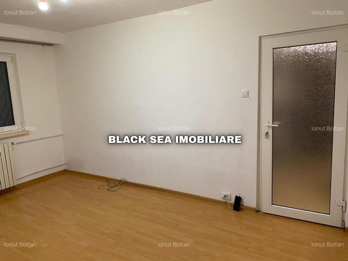 Apartament 3 camere de vânzare – Tomis Nord / Cireșica - Ocazie - 2