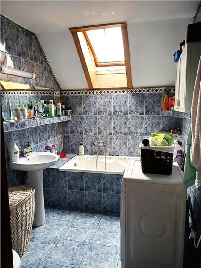 LIPOVEI - CASA INDIVIDUALA - 8 camere - 2 bai - 2 terase - GARAJ 20 mp - TEREN 7 - 16