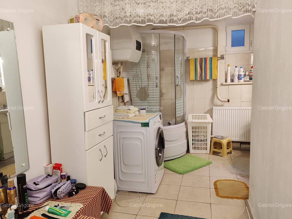 Apartament cu 3 camere decomandat în Central - 12