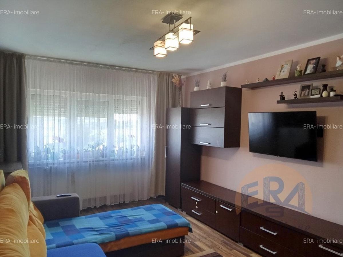 Apartament cu 3 camere decomandat, mobilat în Cantemir - 3