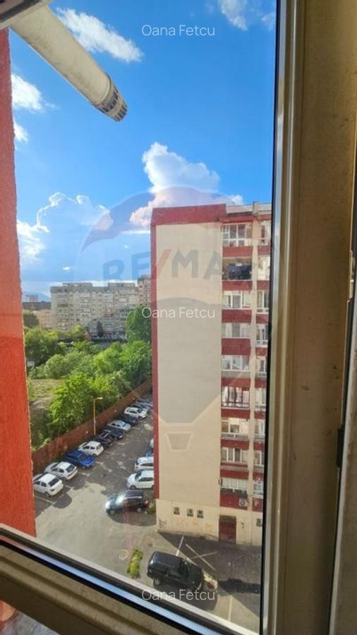 Apartament cu 3 camere de vanzare in zona Vlahuta - 3