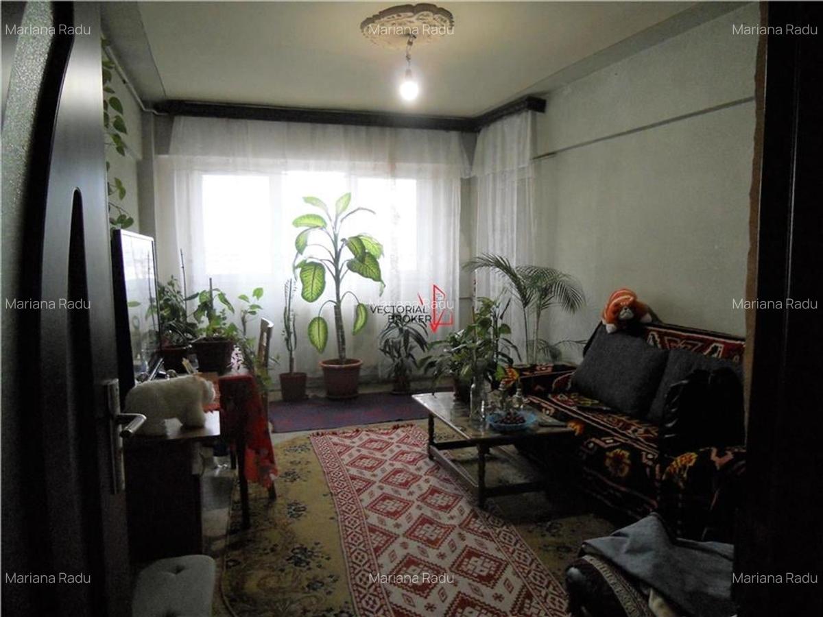 4 camere, decomandat, 90mp, bloc 1984,  Basarabia - Diham - 4