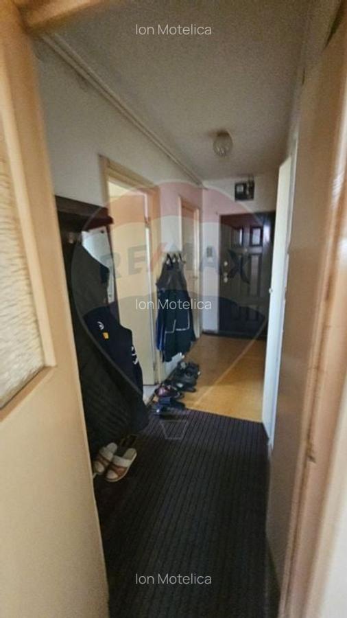 Apartament cu 3 camere de vanzare in zona Vlahuta - 2