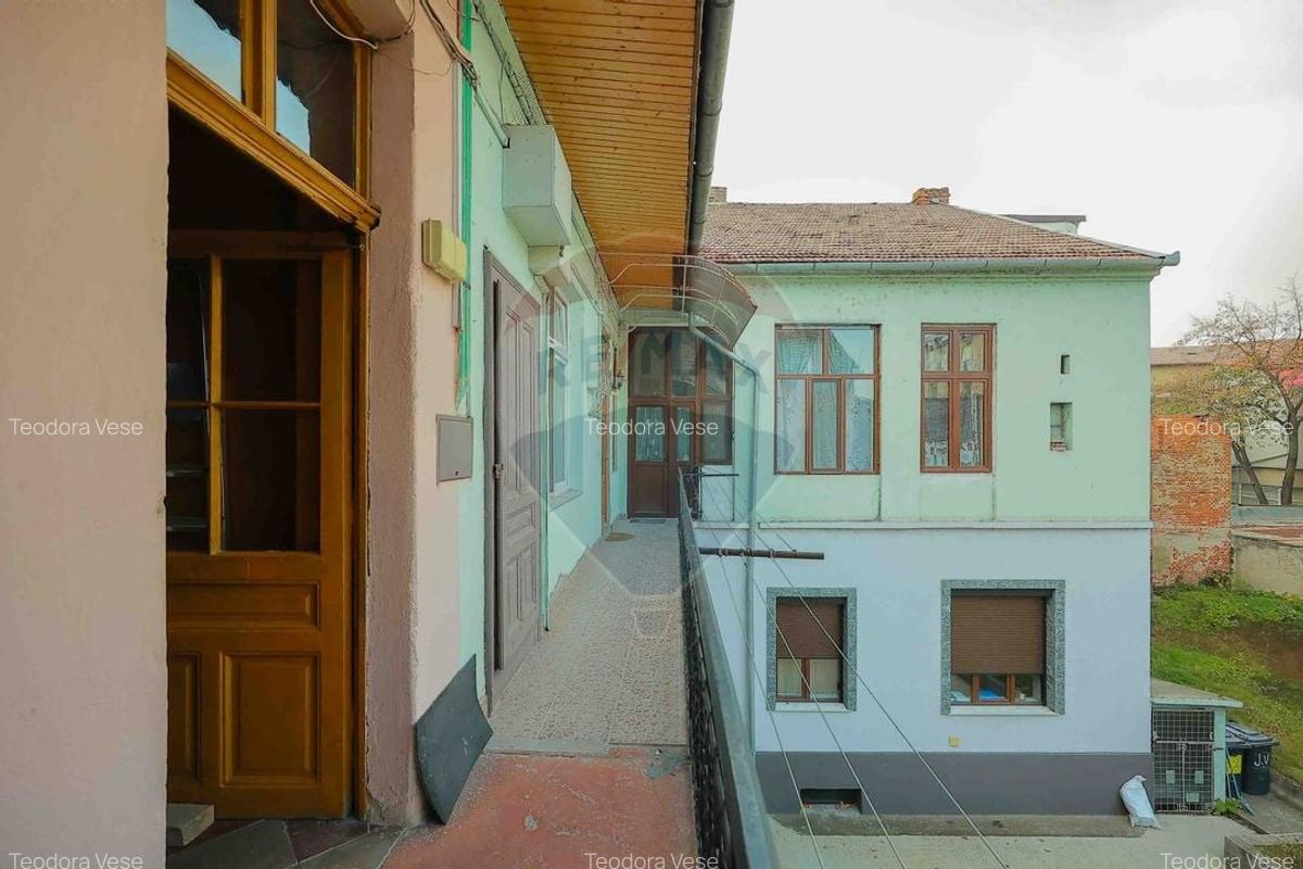 Apartament cu 2 camere de vanzare, cladire istorica, ultracentral - 9