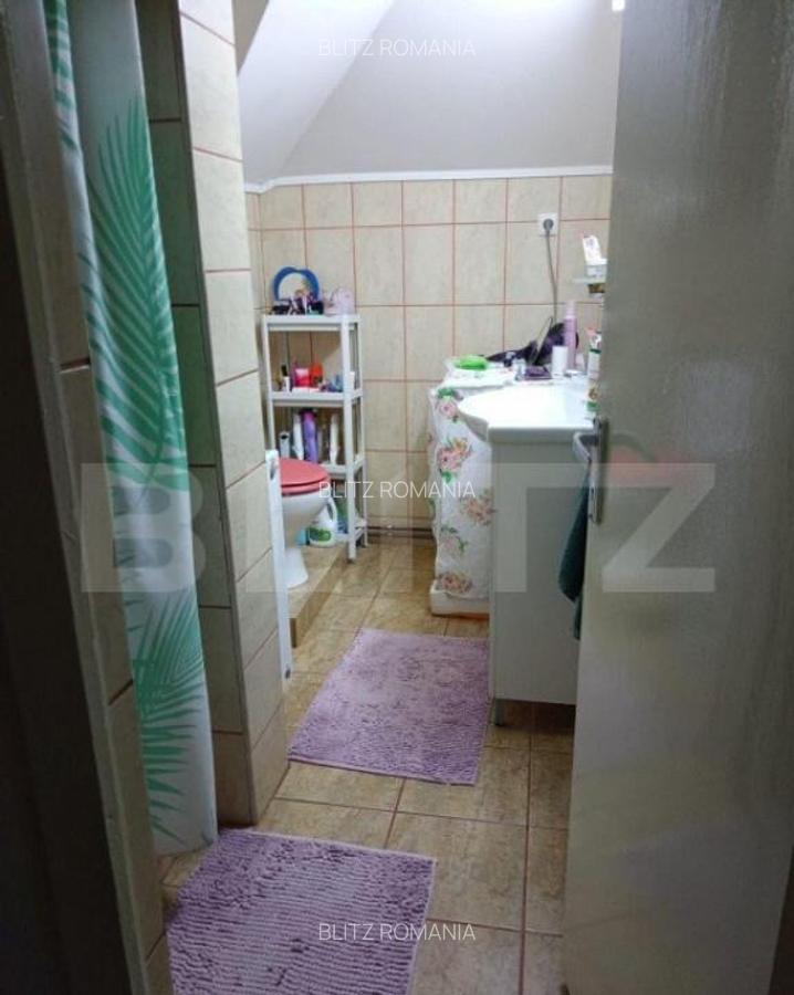 Apartament 3 camere decomandat, in vila, cu terten si intrar - 9