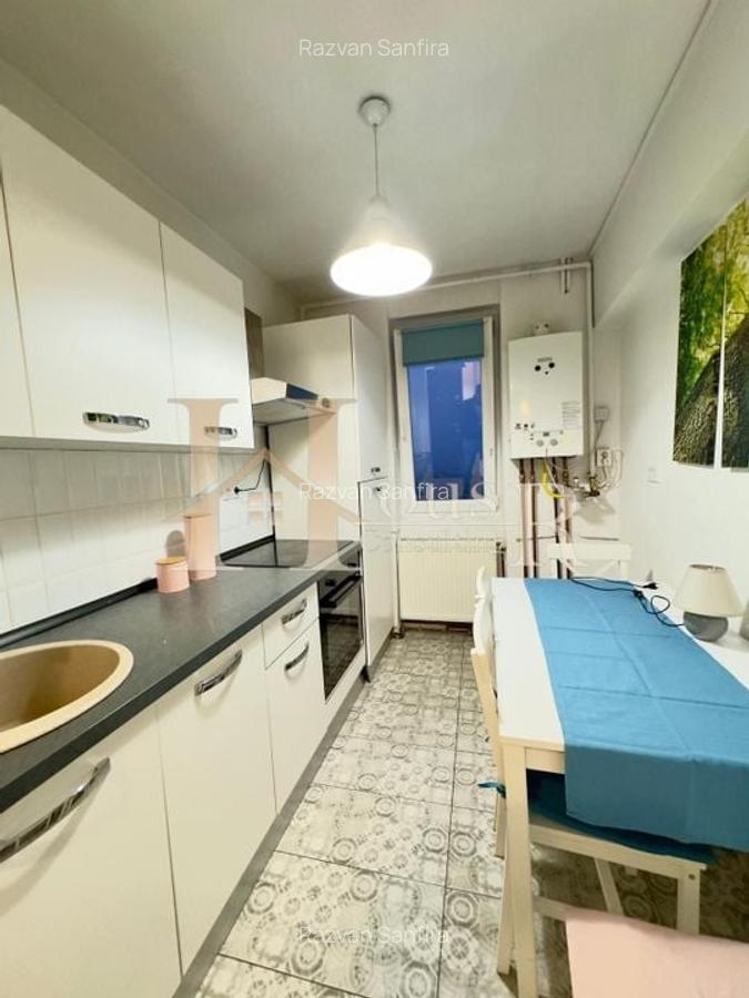 Aproape de centru, amenajat si intr-un bloc izolat termic. Centrala termica proprie. - 9