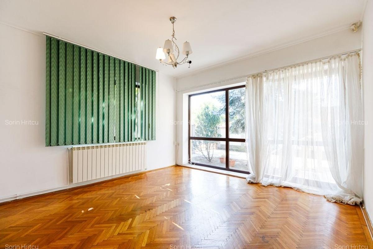Casă cu etaj de vânzare zona Lipovei - locuință sau spațiu pentru afaceri - 25