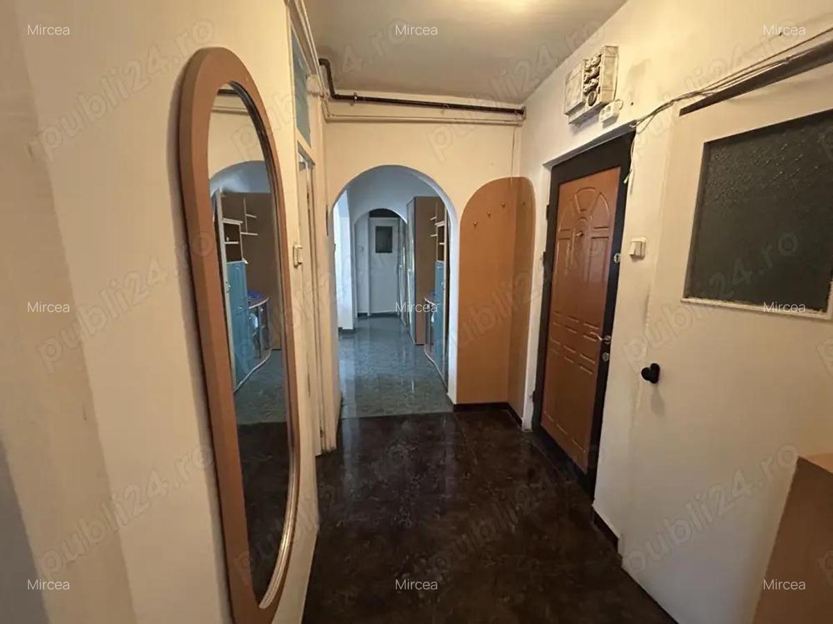 Vand apart.4 cam.st.117 mp,situat in Aradul-Nou,et.1 din 4,cu termoteca - 14