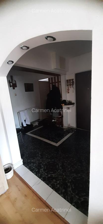 Apartament 4 camere liber la vanzare zona Spital Judetean - 6