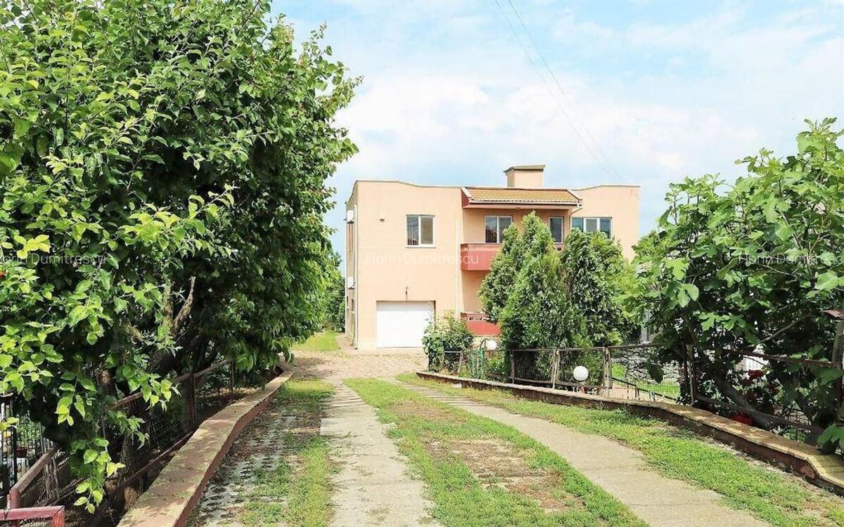 Ovidiu - Str. Nationala, Vila P+1E, teren 1094 mp, vedere... - 1