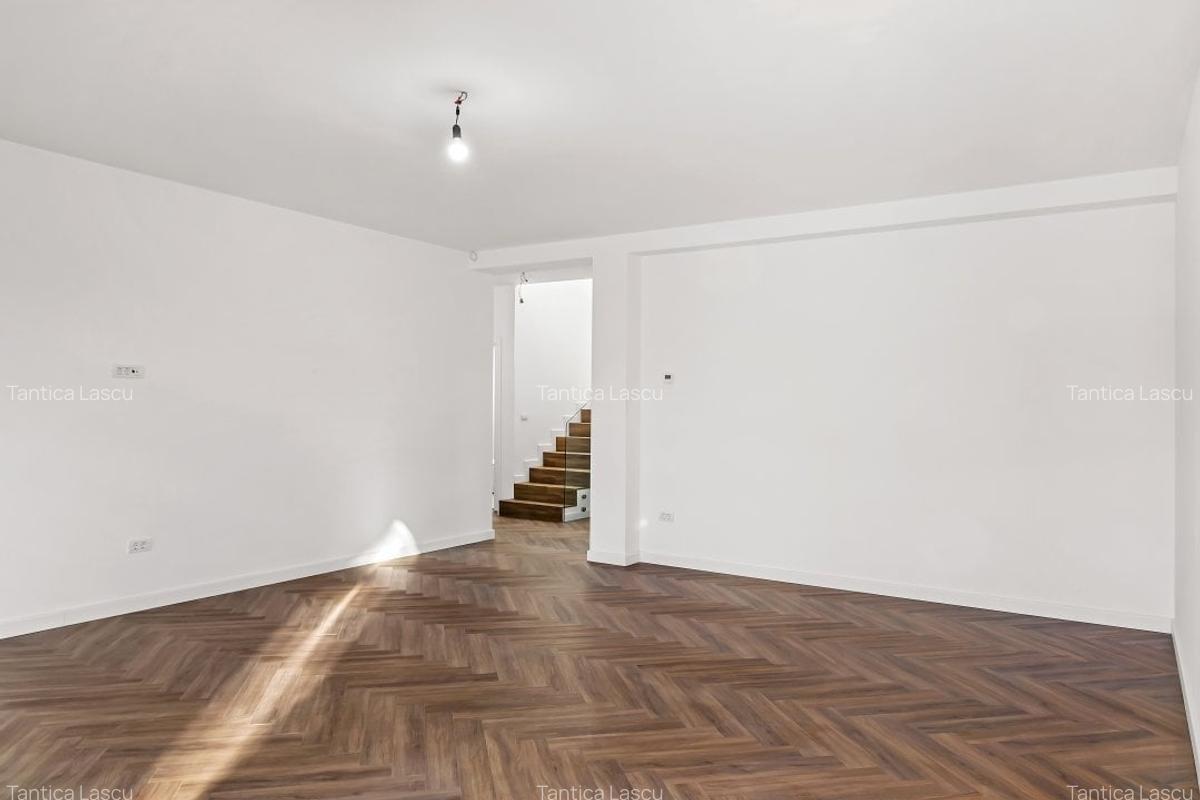 Vila de lux cu piscina, cartier rezidential, disponibila imediat - 27