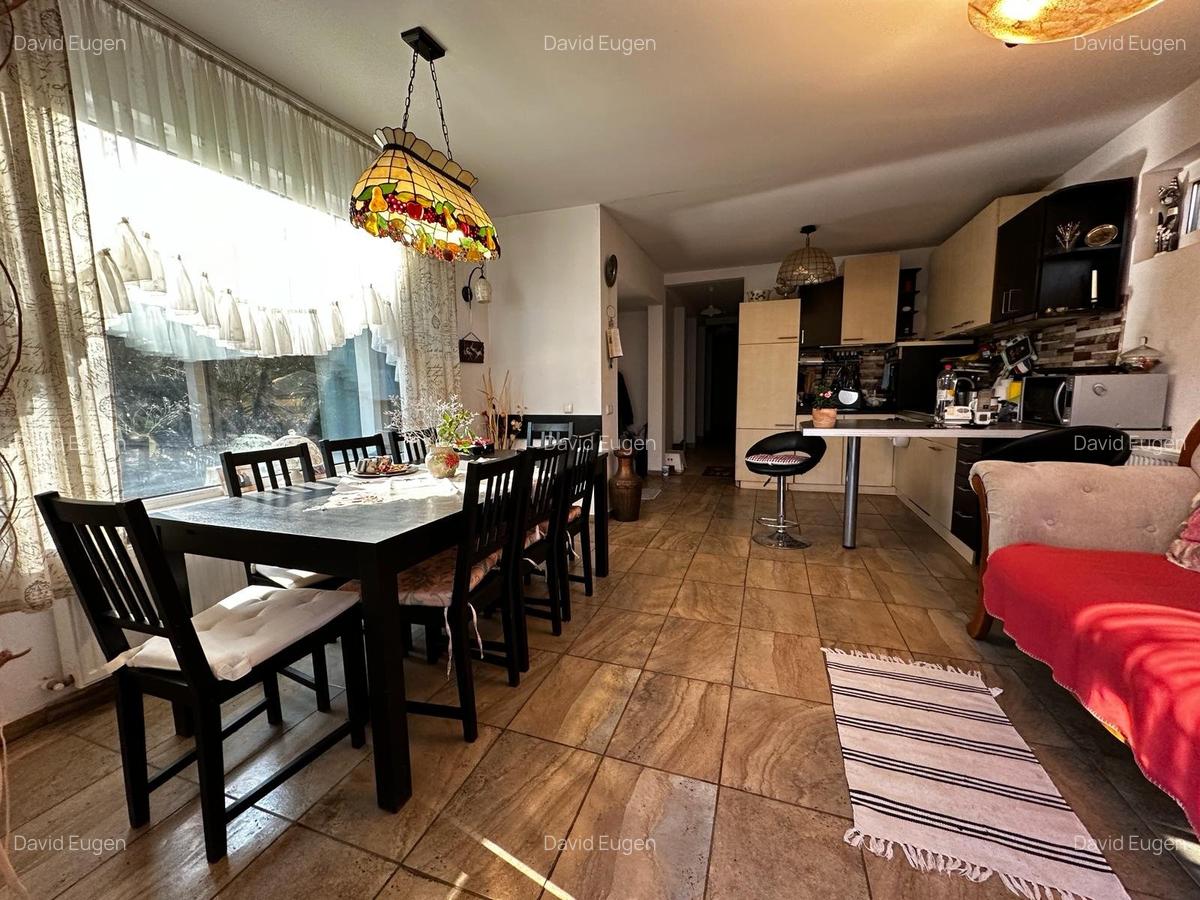 Locuinta de vacanta / rezidentiala - - 3