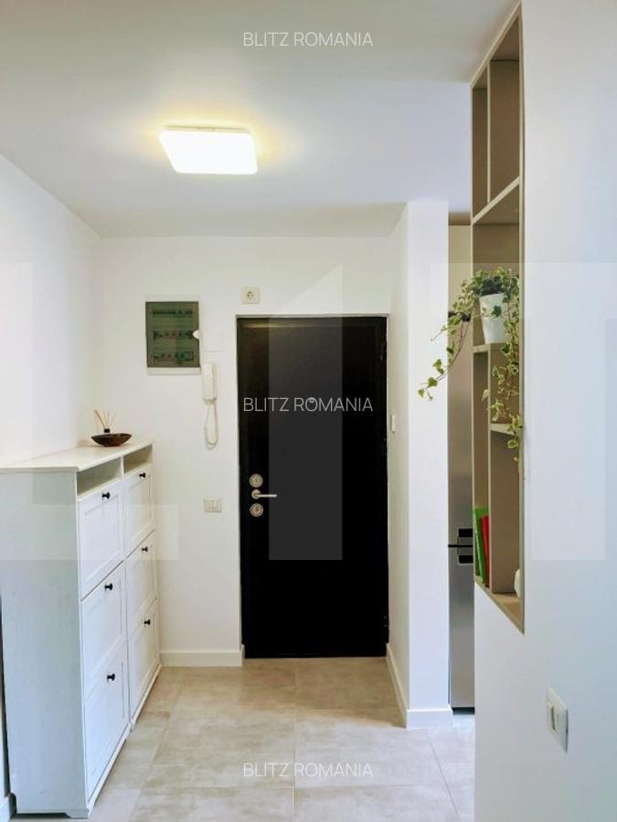 Apartament 3 camere, 67 mp, ultracentral - Piata Romana, complet renovat, etaj 1 - 3
