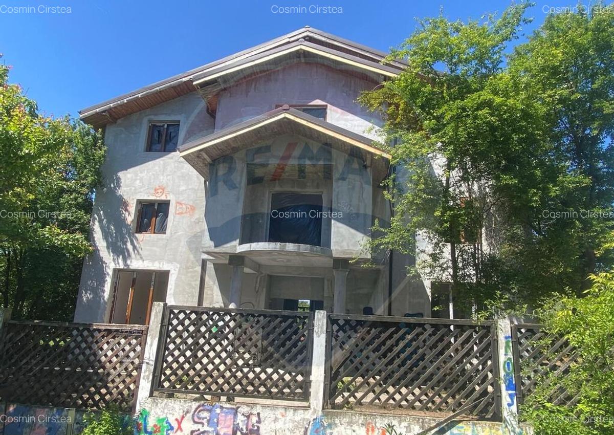 DE VANZARE Casa / Vila cu 12 camere in zona Sisesti - 15