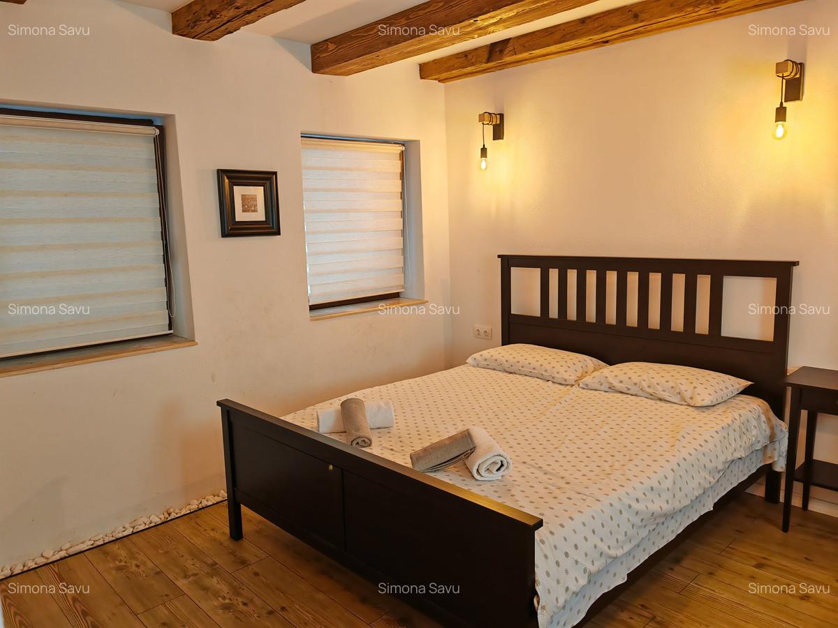 Apartament 4 camere renovat, 3 unitati regim hotelier zona Centrul Istoric - 1