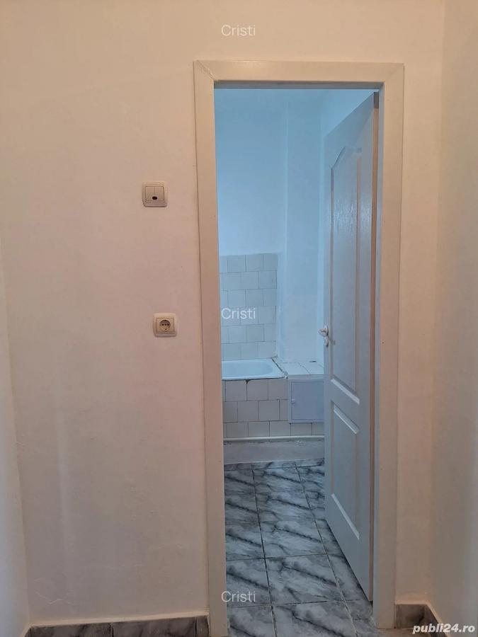 De vanzare Garsoniera 32 mp, etaj 3, Bal?, zona turnuri - 2