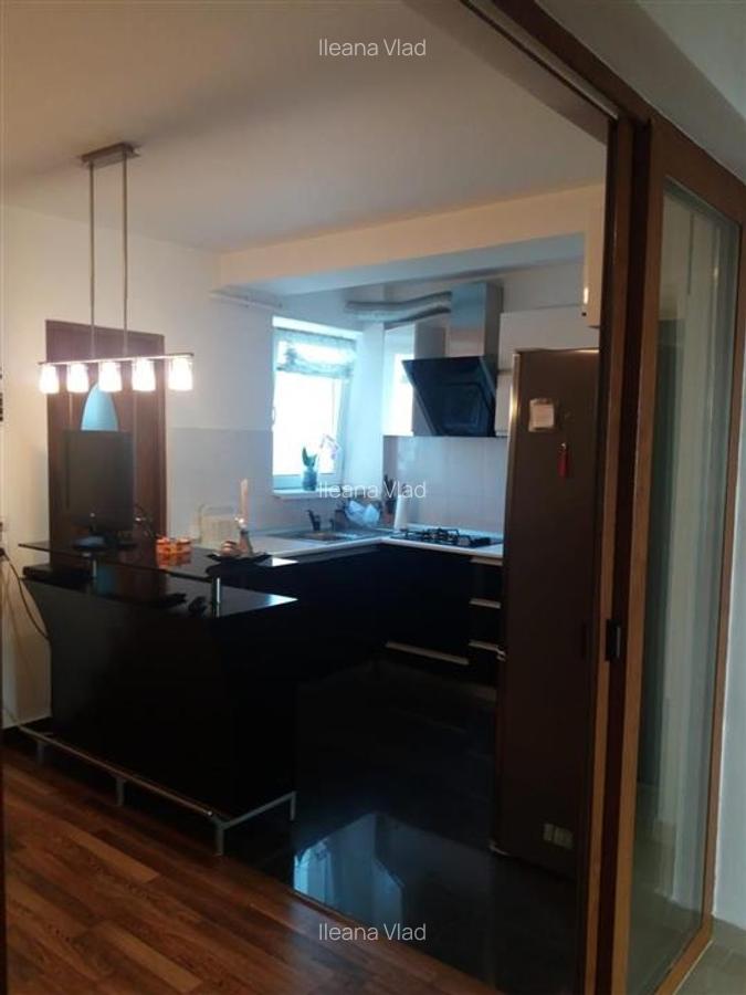 Apartament 3 camere decomandat 2 bai terasa 25mp parcare zona Turnisor - 4