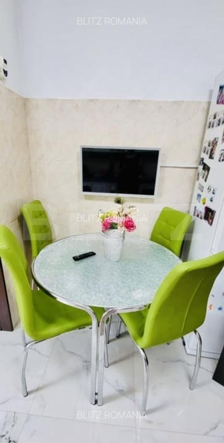 Apartament de vanzare, cu 3 camere, zona Bucovina - 4