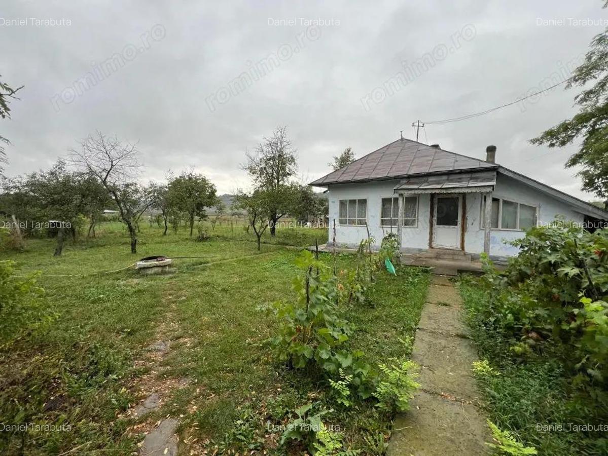 Erbiceni Podu Iloaiei teren 1300 mp utilitati Intravilan - 1