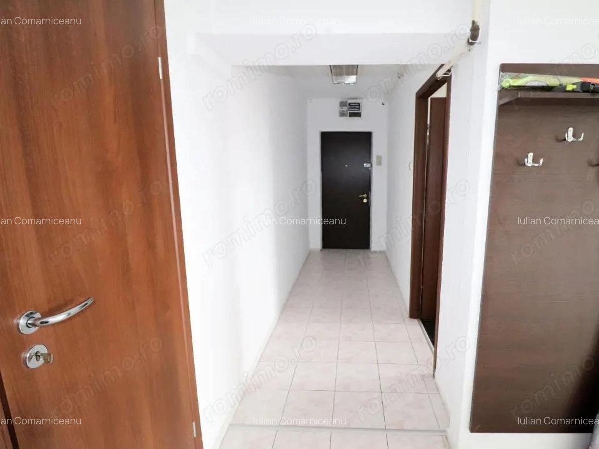 Bloc stradal - intersectie Chisinau cu Pantelimon - 3