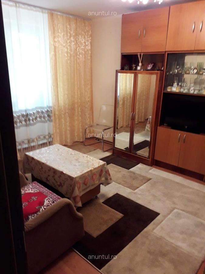 Piata Sudului, Nitu Vasile - 3