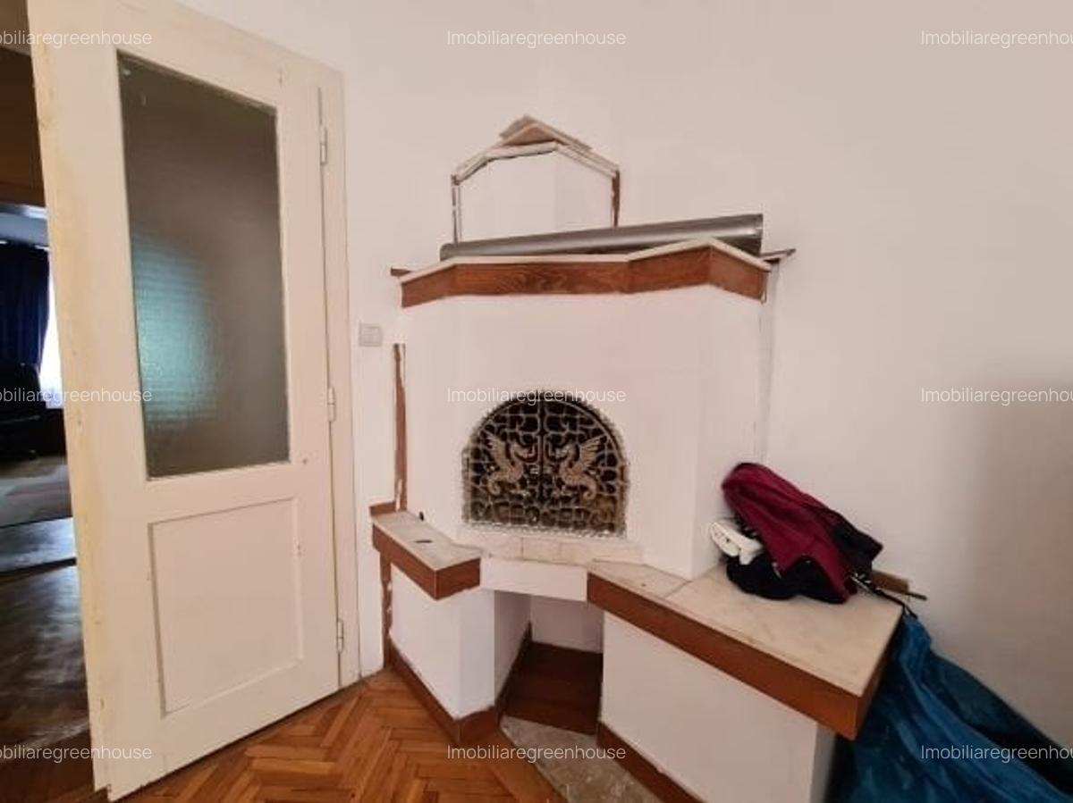 Casa si spatiul comercial Deva zona Centrala - 4