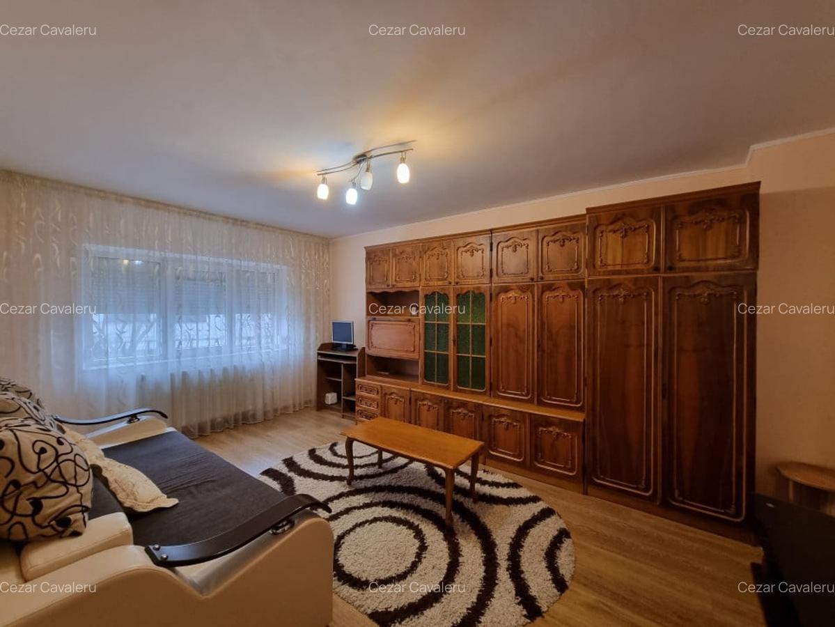 Zona Neagoe Voda- Martiri- 2 camere decomandate- ETAJ 1- bloc din 1989 - 4
