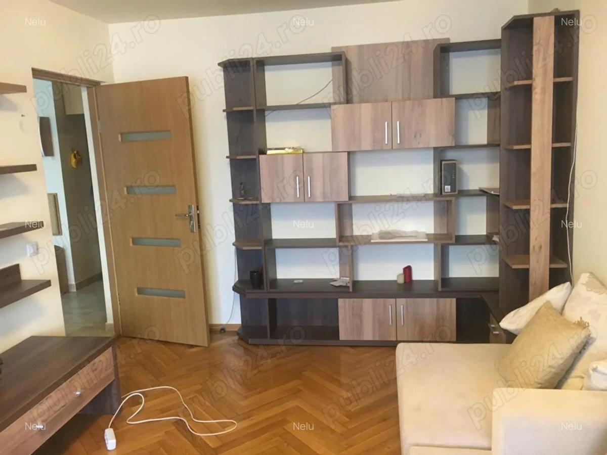 Vand apartament 3 cam etaj 1 pe BLD DECEBAL - 8