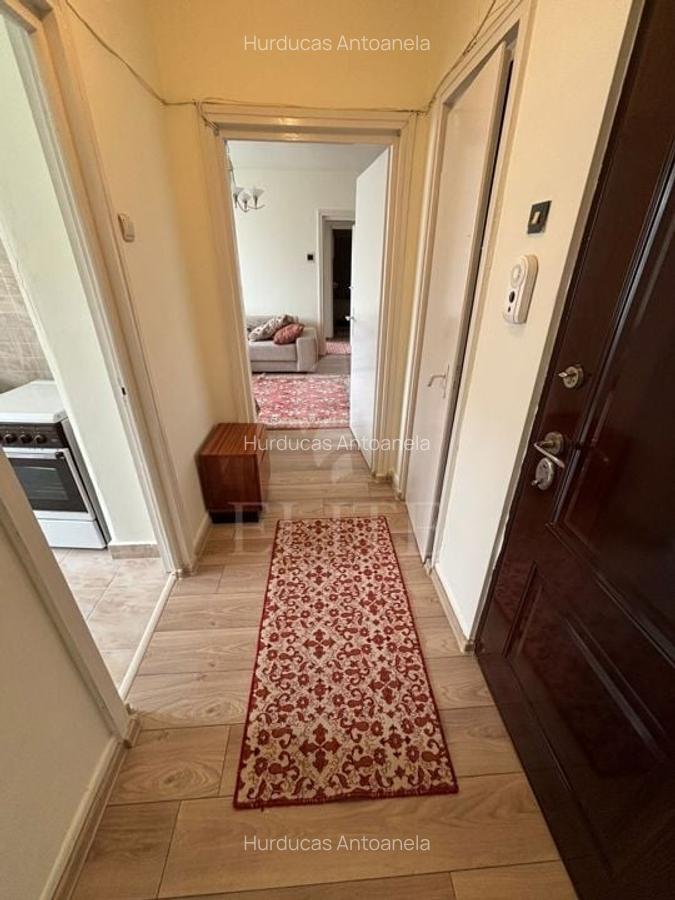 Apartament cu 3 camere semidecomandat, mobilat în Central - 3