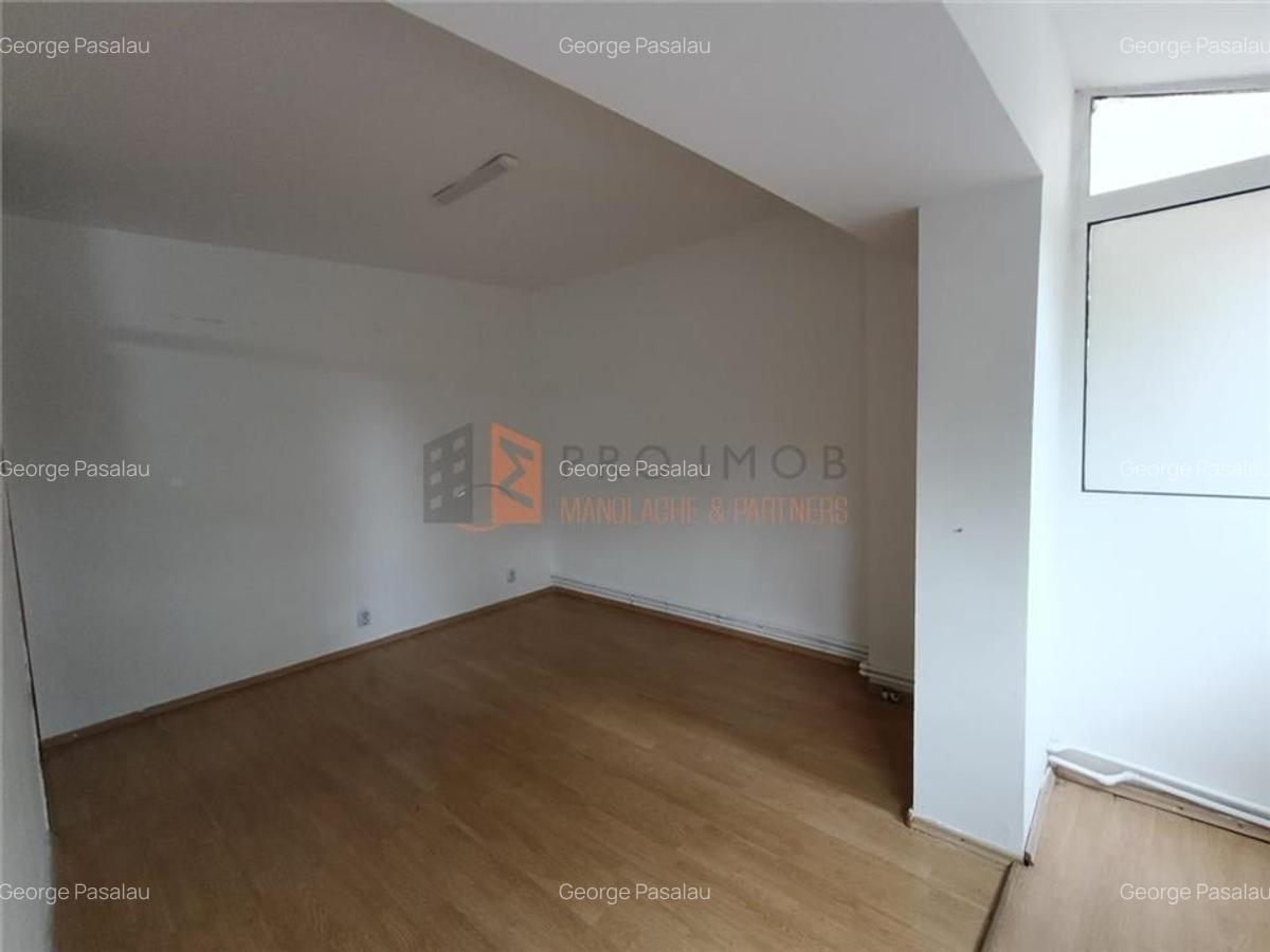 Apartament 3 camere cf1 decomandat zona Centru - 1