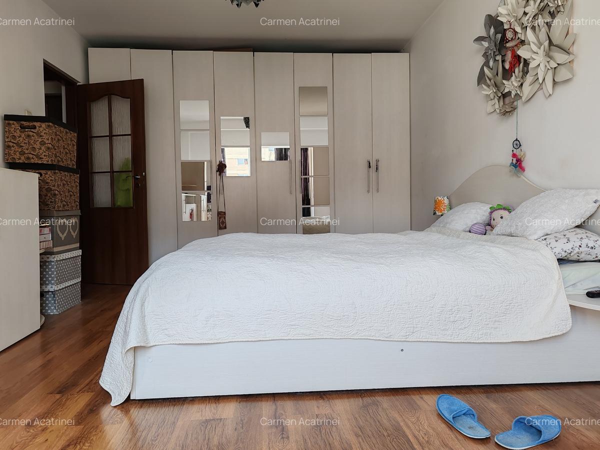 Apartament cu 3 camere decomandat în Răcădău - 7