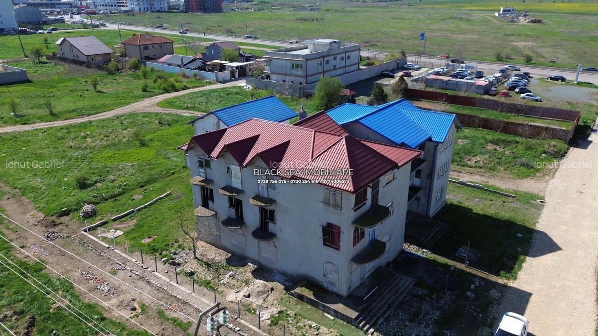 Casă cu 14 camere în Palazu Mare - 1