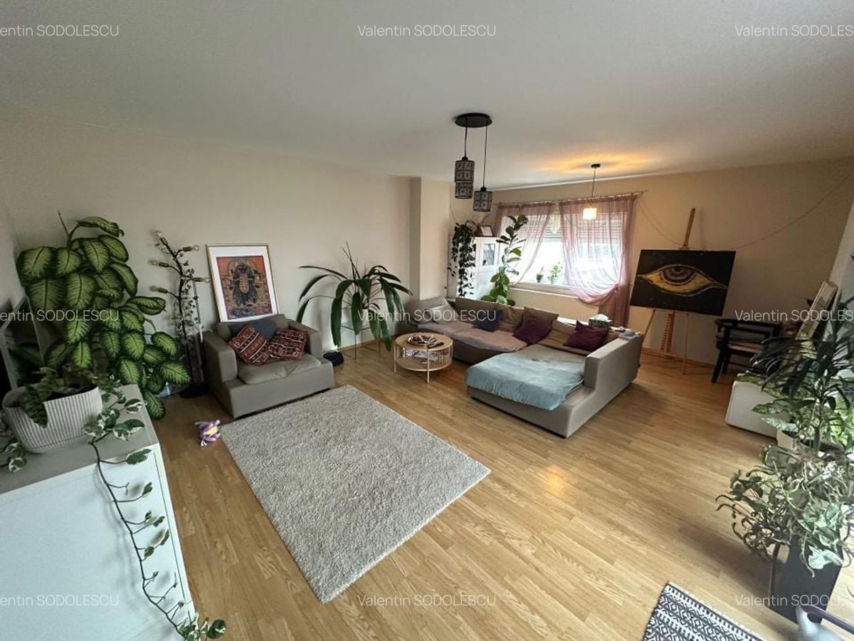 Apartament spatios 100 mp cu lift si 50 mp de terase - 1