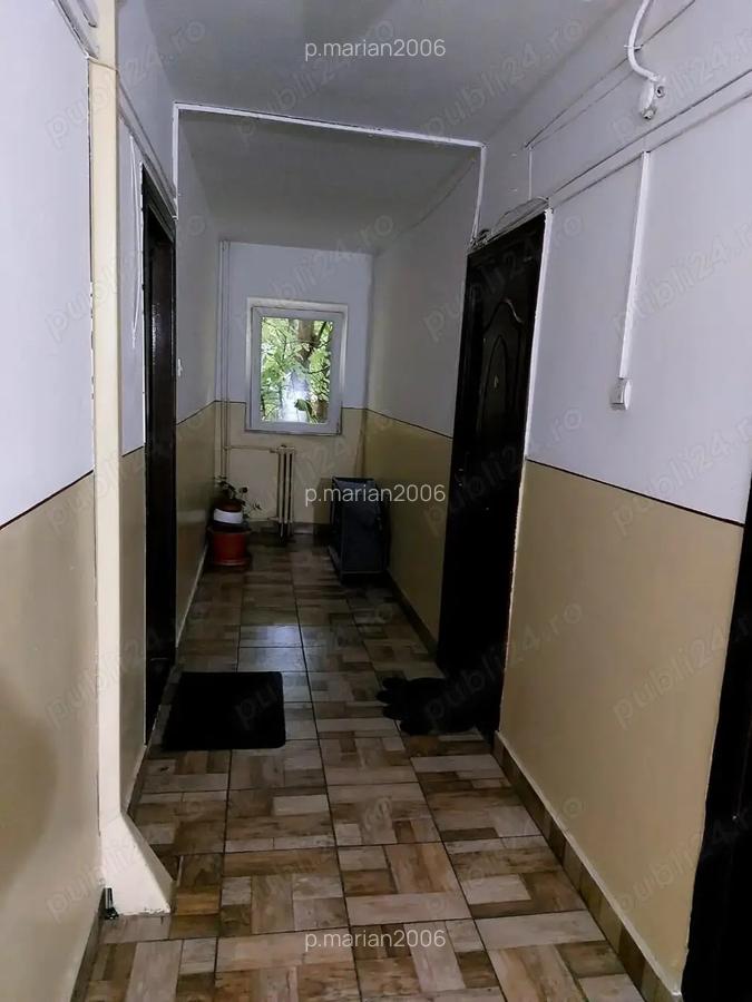 Proprietar vand garsoniera confort 1 etaj 2 - 5