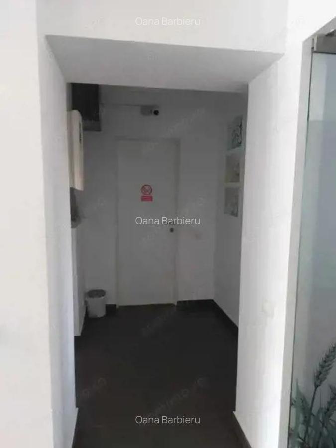 Bd. Mamaia, spatiu comercial 80 mp., acces direct din bulevard - 6