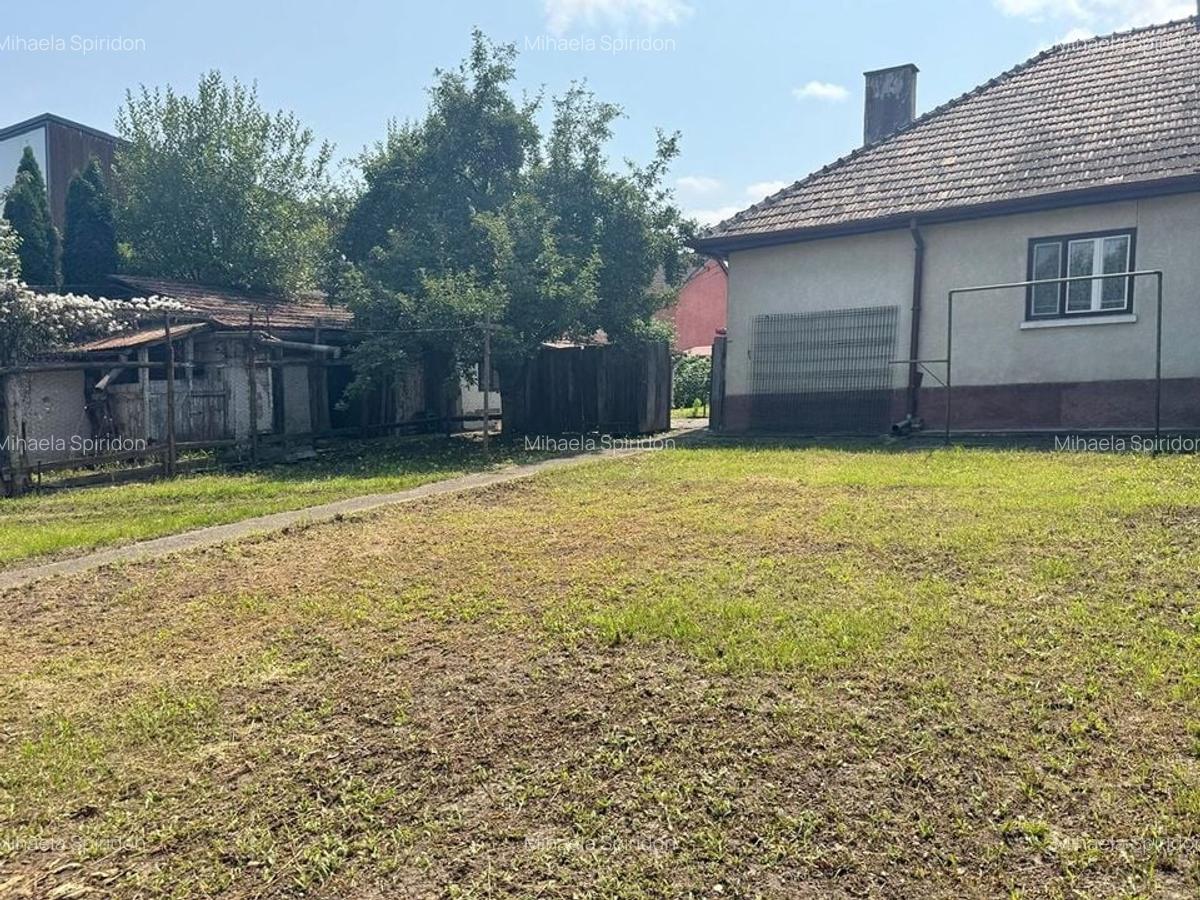 CASA CU POTENTIAL IN CARTIERUL FLORILOR - 15