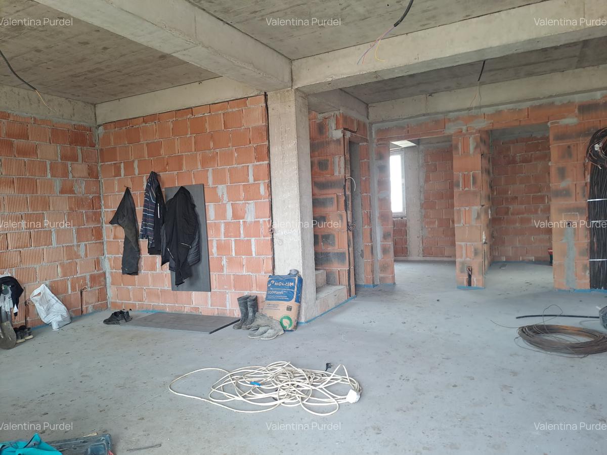Vila individuala, incalzire prin pardoseala, teren 325 mp - 2