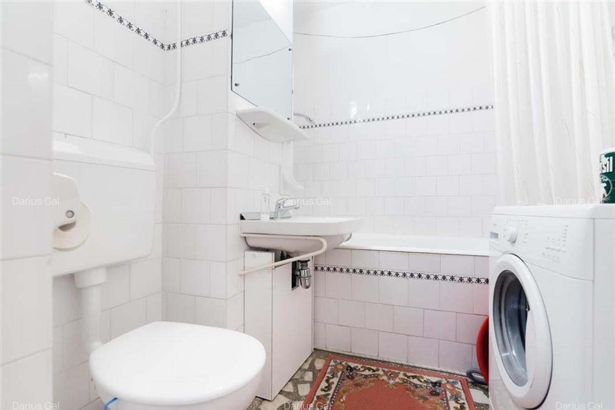 Apartament cu 3 camere decomandat în Sânmartin - 6